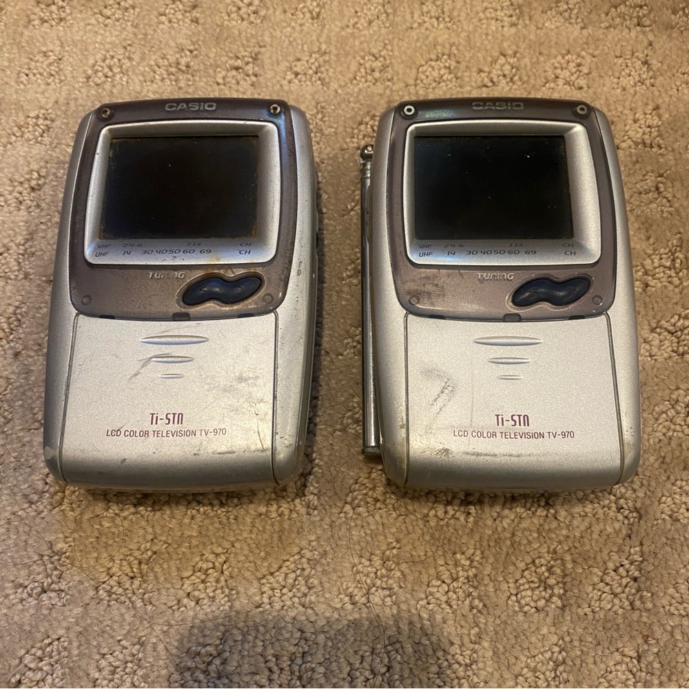Accessories, Bundle of Portable Casio Silver TV-970